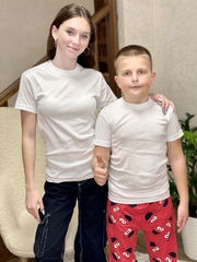 329-1 розмір: 7 Футболка